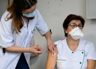 La segunda dosis de la vacuna Moderna se aplicará 28 días después de la primera