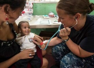Militares de EE UU junto a hondureños realizan brigada médica en Atlántida