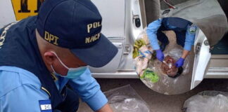 Capturan a dos hombres que intentaban introducir drogas dentro de carnes y pollo a privadas de libertad en PNFAS