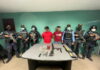 Mediante allanamiento se arresta sujetos en poder de una arma de guerra tipo mini Uzi