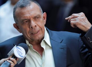 “Vamos a meter guerra”, advirtió el expresidente Porfirio Lobo por la muerte de su hijo