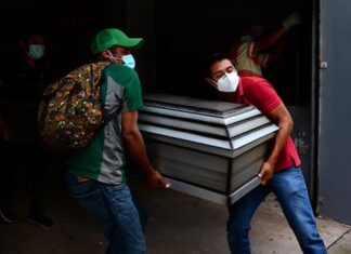 Un hombre asesinó a su sobrino con un azadón, en el departamento de La Paz