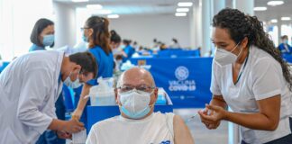 Más del 19 % de los salvadoreños completa vacunación contra la covid-19