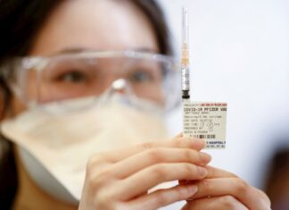 OMS incluye a las embarazadas en la lista de prioridad para vacunación contra el Covid-19