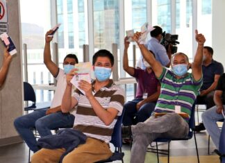 Hondureños reciben visas temporales para trabajar en Estados Unidos