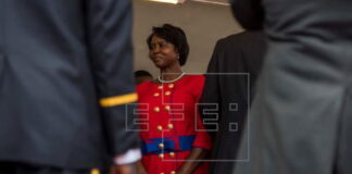 La primera dama de Haití llega a Miami para recibir tratamiento