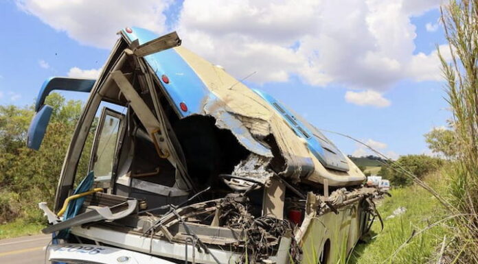 Al menos tres muertos y 37 heridos deja un accidente de autobús en Brasil