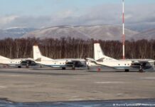 Hallan los restos del avión que se estrelló en Rusia con 28 personas a bordo