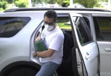 El editor de El Faro sale de El Salvador por orden del Gobierno de Bukele