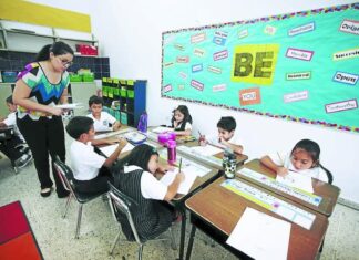 Escuelas bilingües, inician clases virtuales y se preparan para eventual retorno a clases semipresenciales
