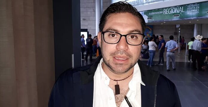 Jorge Cálix descarta creación de “bancadita” y reitera su apoyo a Xiomara Castro