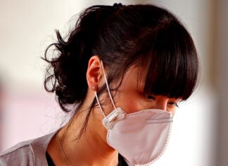 EE. UU. recomienda a vacunados llevar mascarilla en zonas con muchos contagios