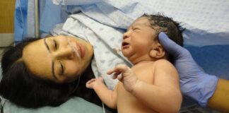 Los microorganismos beneficiosos del parto vaginal pueden restaurarse tras una cesárea