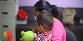 «No arriesguen a sus niños, no crucen esa frontera» dice la madre del menor hondureño que fue encontrado solo en México