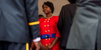 La primera dama de Haití continúa viva y recibe atención hospitalaria