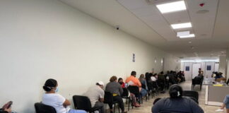 El personal médico de los triajes capitalinos es insuficiente ante el incremento de pacientes con Covid-19