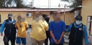 Supuestos distribuidores de la pandilla 18 son detenidos en posesión de 100 envoltorios con supuesta droga