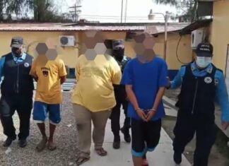 Supuestos distribuidores de la pandilla 18 son detenidos en posesión de 100 envoltorios con supuesta droga