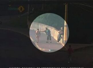 Tres asaltantes son captados por cámara del 911 cerca del mercado La Isla (Vídeo)