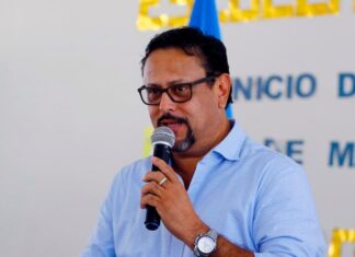 Ministro de Educación: “Todo está listo para iniciar mañana clases semipresenciales en el sector público”