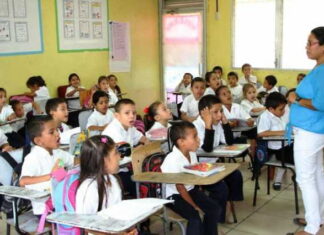 Docentes piden mejores condiciones para el retorno a clases semipresenciales
