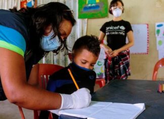 Doctora Karla Pavón: «Hay municipios y aldeas en las que sí se puede retornar a clases presenciales»