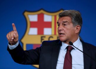 Laporta admite que la renovación de Messi hubiera puesto en riesgo al club