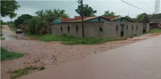 Torrenciales lluvias provocan inundaciones en varios sectores de Olancho