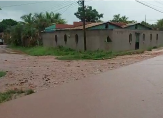 Torrenciales lluvias provocan inundaciones en varios sectores de Olancho