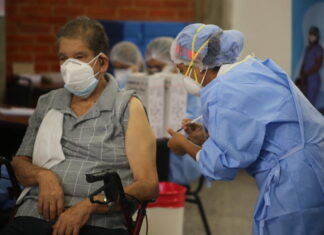 Piden descentralizar las vacunas anticovid para que los centros de salud comiencen a inocular a la población