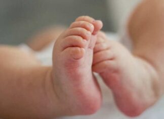 Fallece bebé de dos meses bajo sospechas de Covid-19 en Roatán