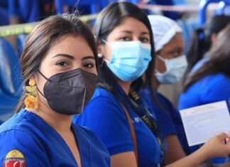 Universidades deberían pedir el carnet de vacunación para regresar a clases semipresenciales