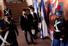 Presidente hondureño recibe cartas credenciales de cuatro nuevos embajadores