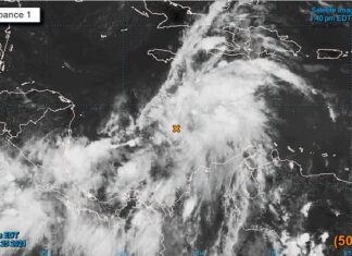 Autoridades de Copeco vigilan una onda tropical localizada al este de Gracias a Dios