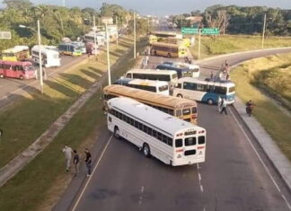 Transportistas advierten que si el gobierno no cumple con los acuerdos, van a un paro de labores el próximo martes