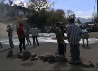 Protestas en la salida a Olancho exigiendo al alcalde capitalino la instalación de un puente