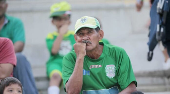 Muere “Quique” Grey, primer goleador de la Liga Nacional y ex entrenador hondureño