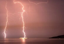 Al menos 17 personas perdieron la vida luego de que un rayo cayera en el barco en que viajaban cuando se dirigían a una boda