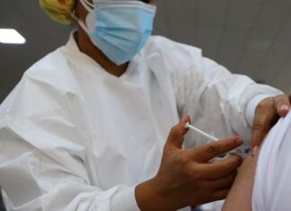 Honduras acumula 350,879 casos de la covid-19 y recibe 105,000 vacunas más