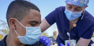 Continúa la jornada de vacunación anticovid para mayores de 12 años a nivel nacional