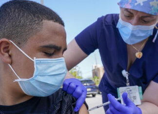 Urge bajar a 4 meses la aplicación de la dosis de refuerzo contra el Covid-19: Epidemiólogos