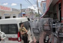 Agentes dispersan una tercera caravana migrante formada en el sur de México