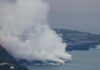 La lava crea un delta de 500 metros de ancho y decolora el mar en La Palma