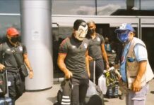 En silencio y «enmascarados» llegan al país los jugadores y cuerpo técnico del Olimpia
