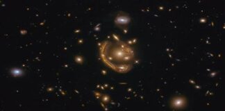 Astrónomos hallan la distancia a la galaxia del Anillo Fundido de Einstein