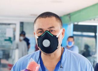 El doctor Carlos Umaña advierte que los contagios de Covid-19 no ha disminuido en el país