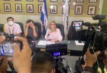 Ana Paola Hall finaliza su mandato en el CNE y Kelvin Aguirre asume la presidencia