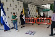 La UNAH gradúa a mil 800 nuevos profesionales