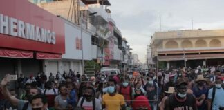 Una cuarta caravana migrante parte desde la frontera sur de México