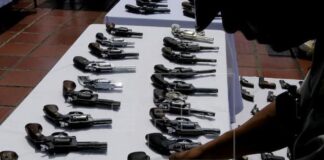 EEUU alerta de récord de pasajeros con armas en aeropuertos de Florida